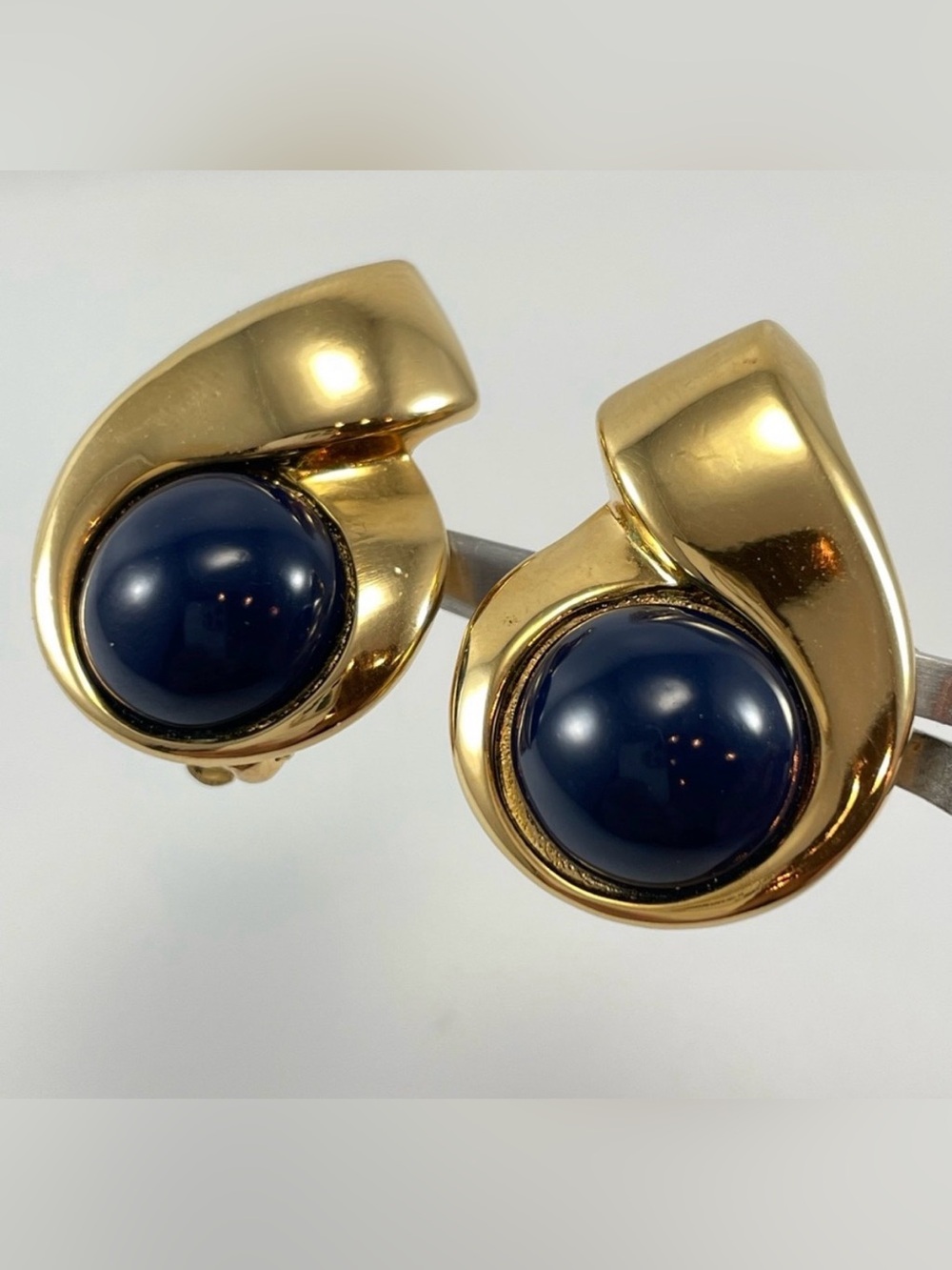 Vintage Signed TAT Blue Navy Gold Tone Clip on Earrings Statement Elegant